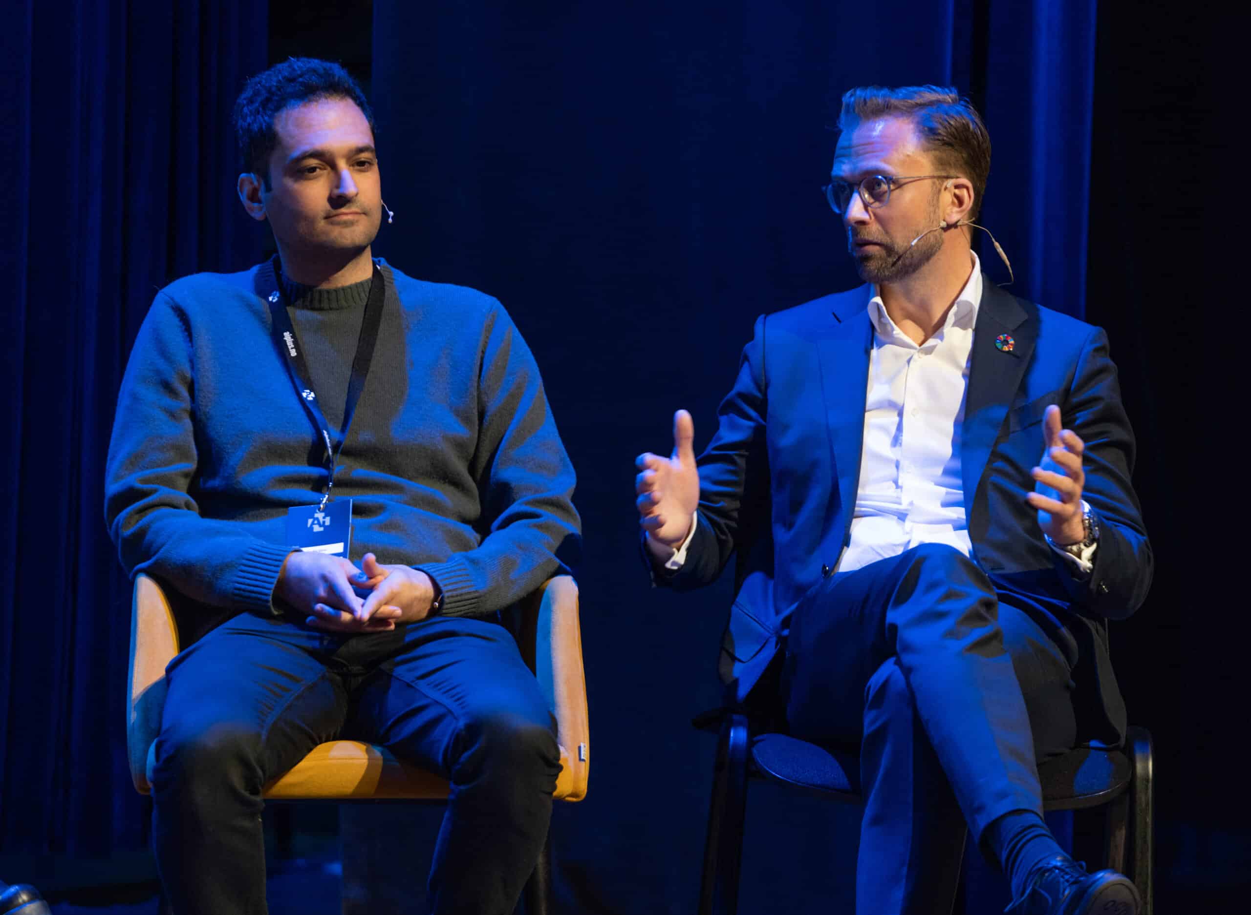 Sina Nek Akhtar from Google (left) and Nikolai Astrup from Conservative Party. PHOTO: Stein Johnsen, Contentvideo.no