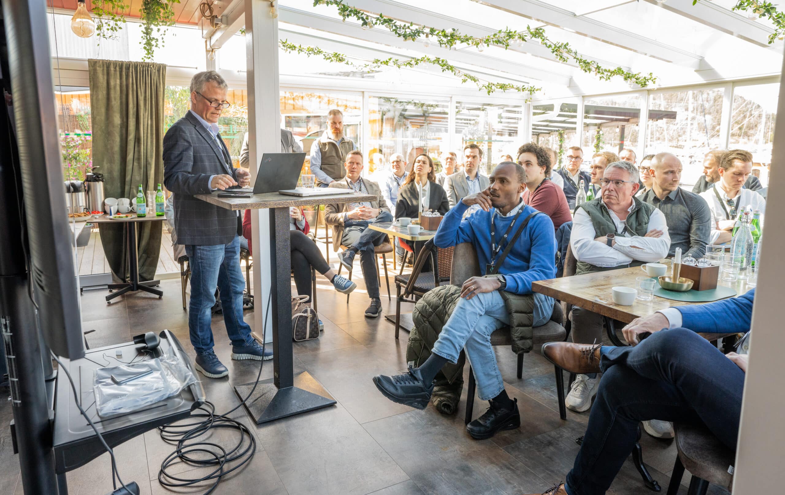 The parallel sessions were located four different places downtown Halden. Here Klas H. Pettersen from NORA presented at Il Casolare, a restaurant by the harbour. PHOTO: Stein Johnsen, ContentVideo