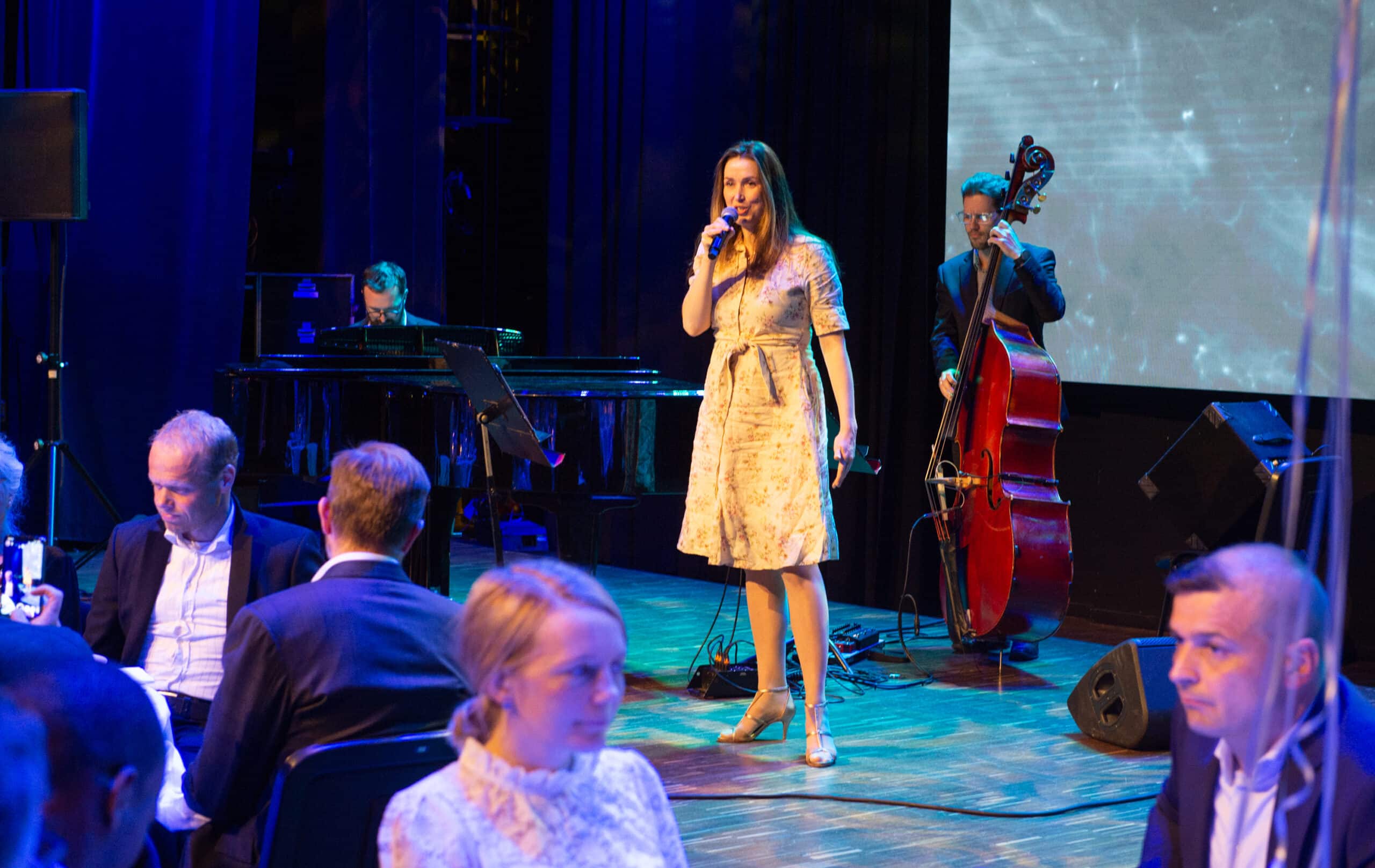 Dina Billington and her band played during the conference dinner. PHOTO: Stein Johnsen, Contentvideo.no
