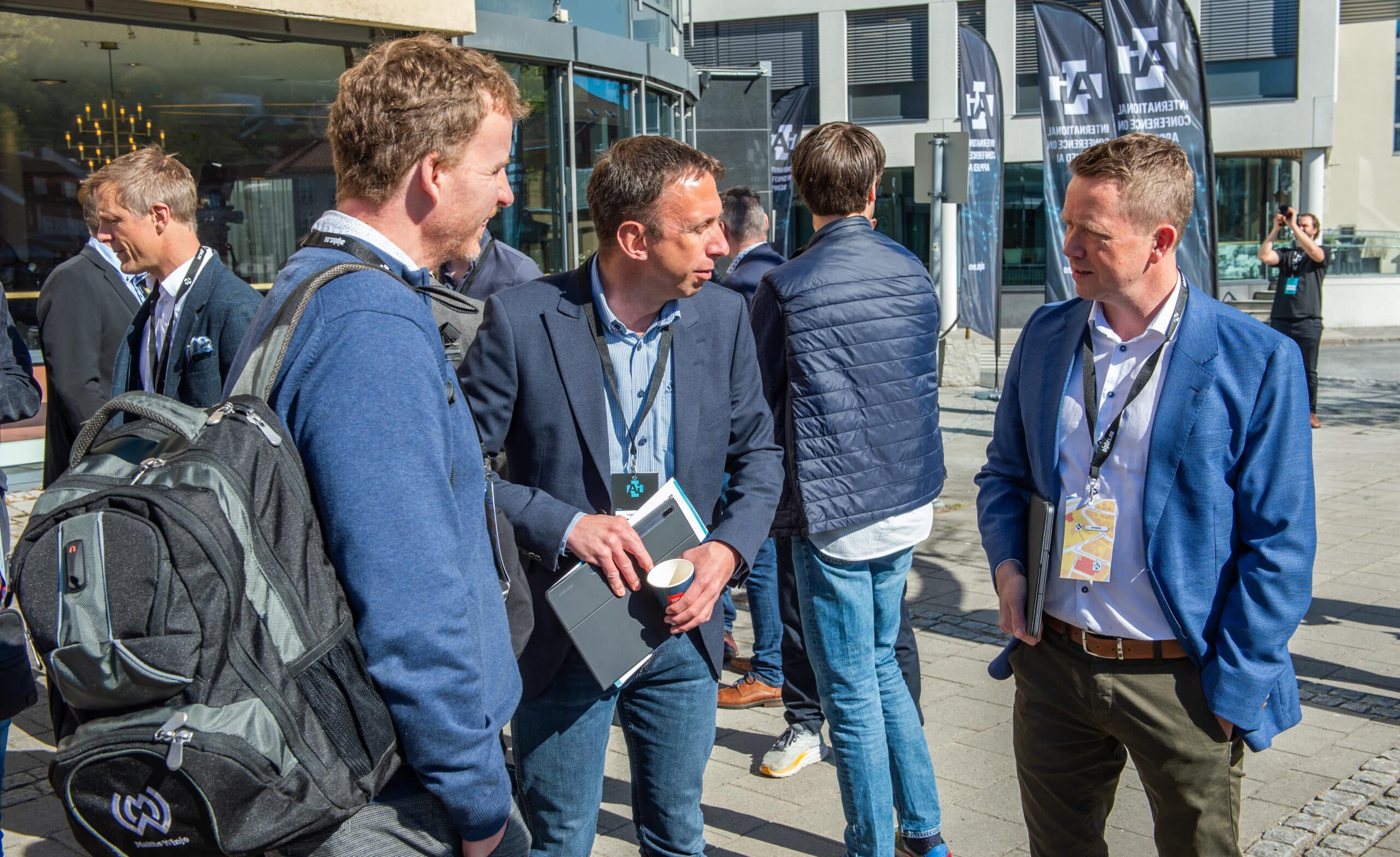 Petter Kvalvik from IFE (right) represent one of the seven partners behind AI+.PHOTO: Stein Johnsen, Contentvideo.no